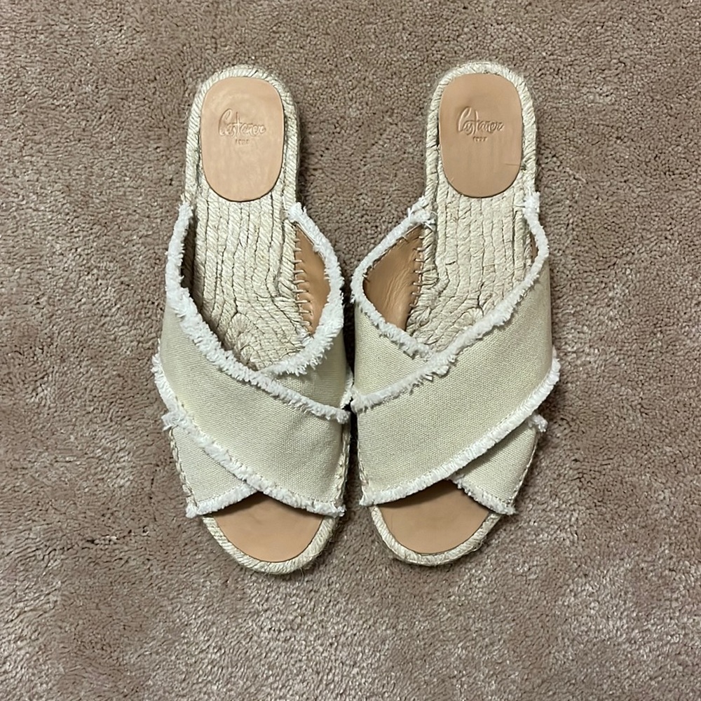 Castaner Palmera Ivory sandal with box, like new